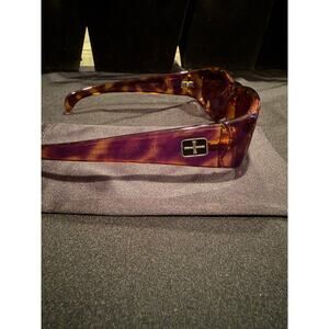 INI+IUM / Initium Brand Tortoise Shell Sunglasses Barely Used